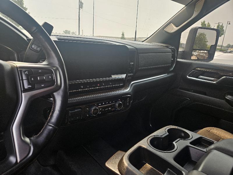 Chevrolet Silverado 2500HD LT Crew Cab Short Box 4WD 2024