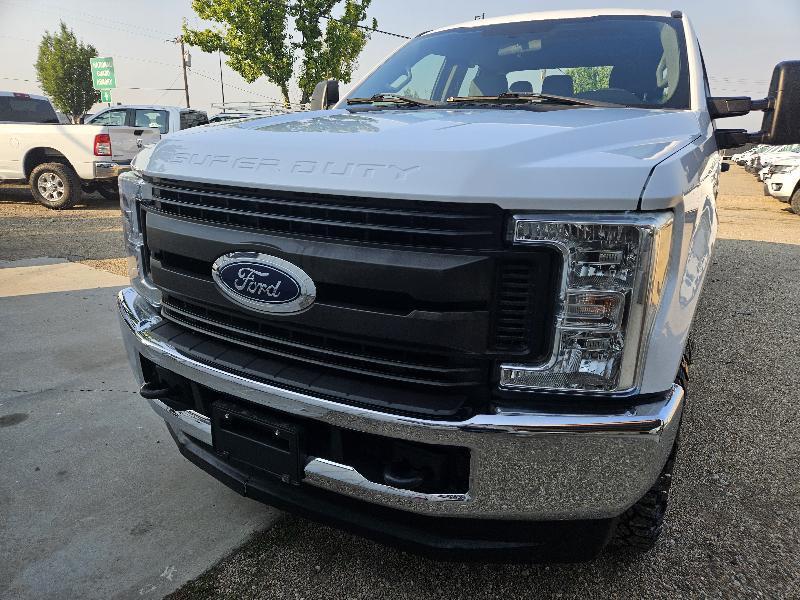 Ford F-350 SD XL SuperCab Long Bed 4WD 2018