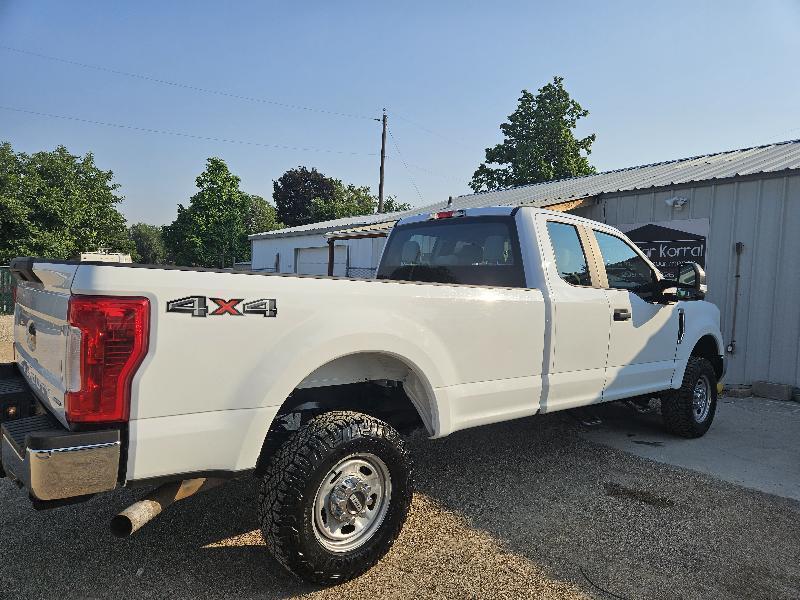Ford F-350 SD XL SuperCab Long Bed 4WD 2018