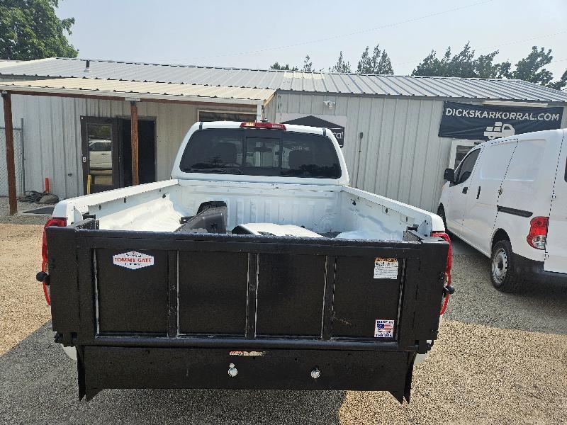 Nissan Frontier S King Cab I4 5MT 2WD 2019