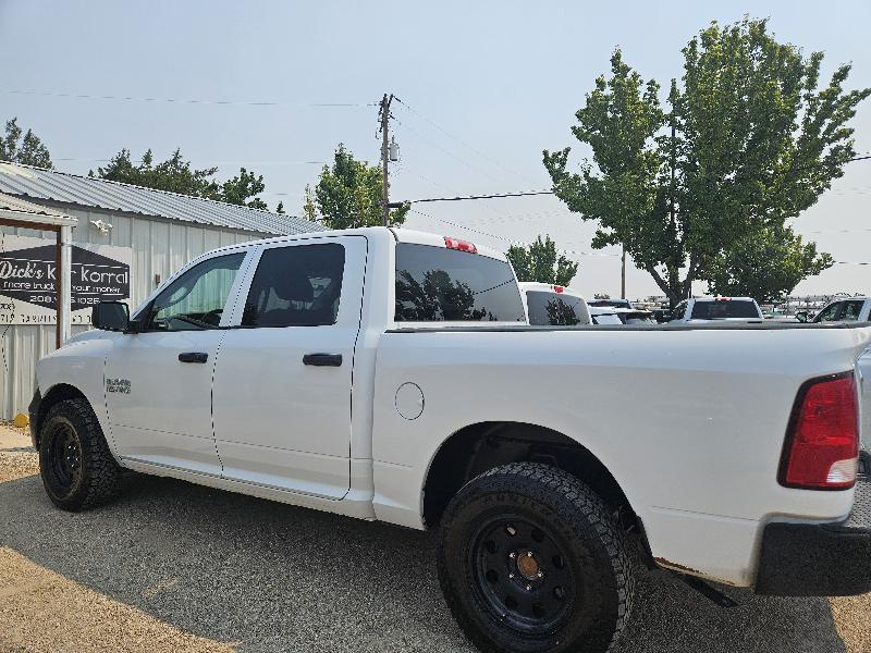 RAM 1500 Tradesman Crew Cab SWB 4WD 2018