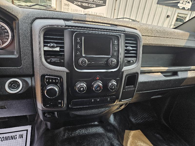 RAM 1500 Tradesman Crew Cab SWB 4WD 2018