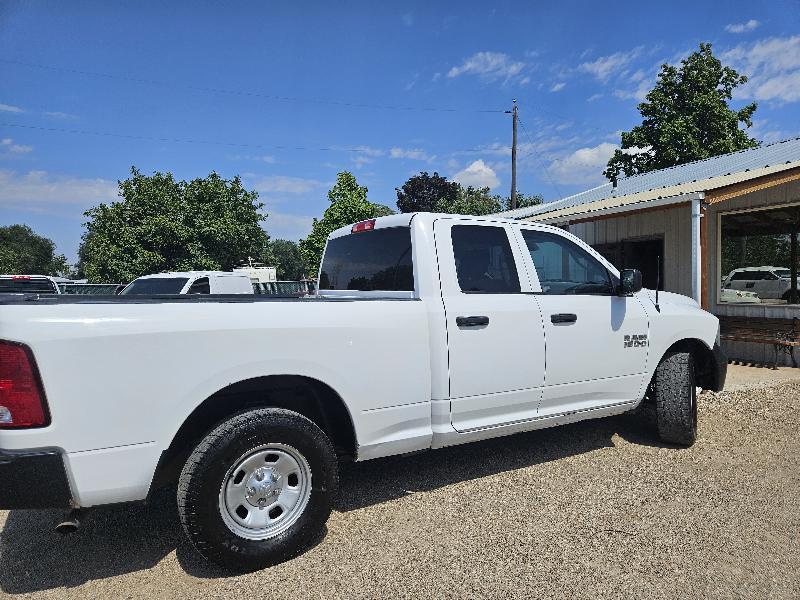 RAM 1500 Tradesman Quad Cab 4WD 2017