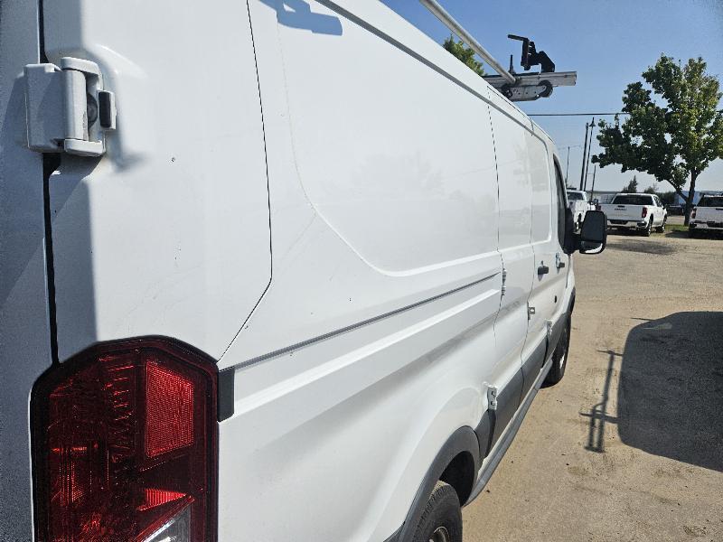 Ford Transit 150 Van Low Roof 60/40 Pass. 130-in. WB 2018