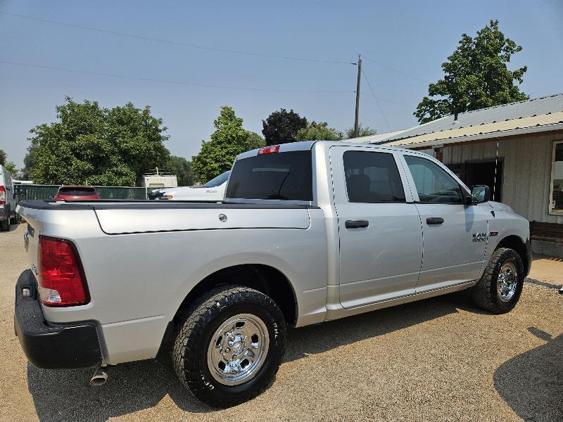 RAM 1500 Tradesman Crew Cab SWB 4WD 2017