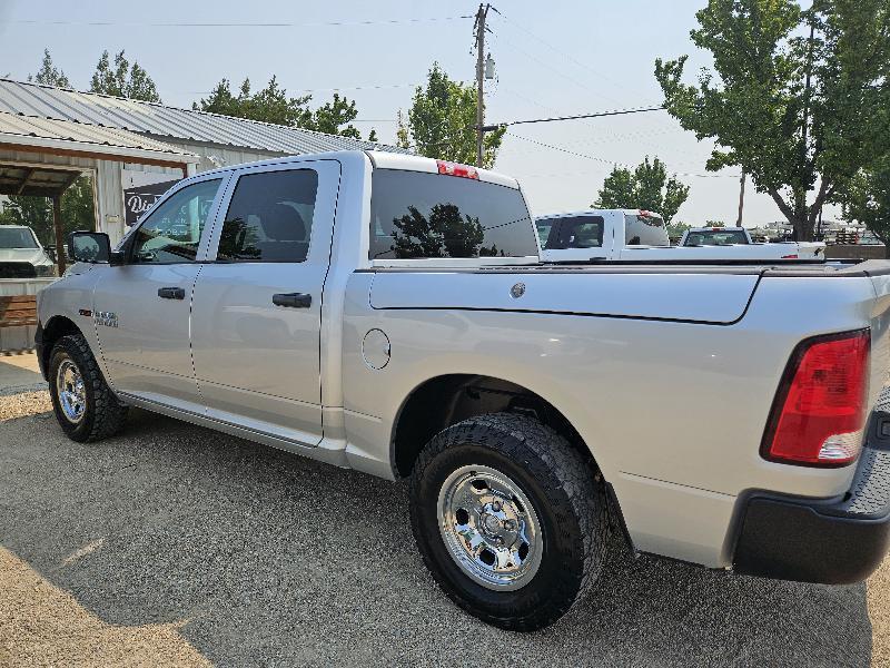 RAM 1500 Tradesman Crew Cab SWB 4WD 2017