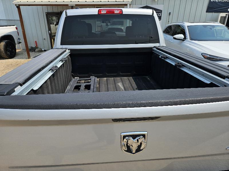 RAM 1500 Tradesman Crew Cab SWB 4WD 2017