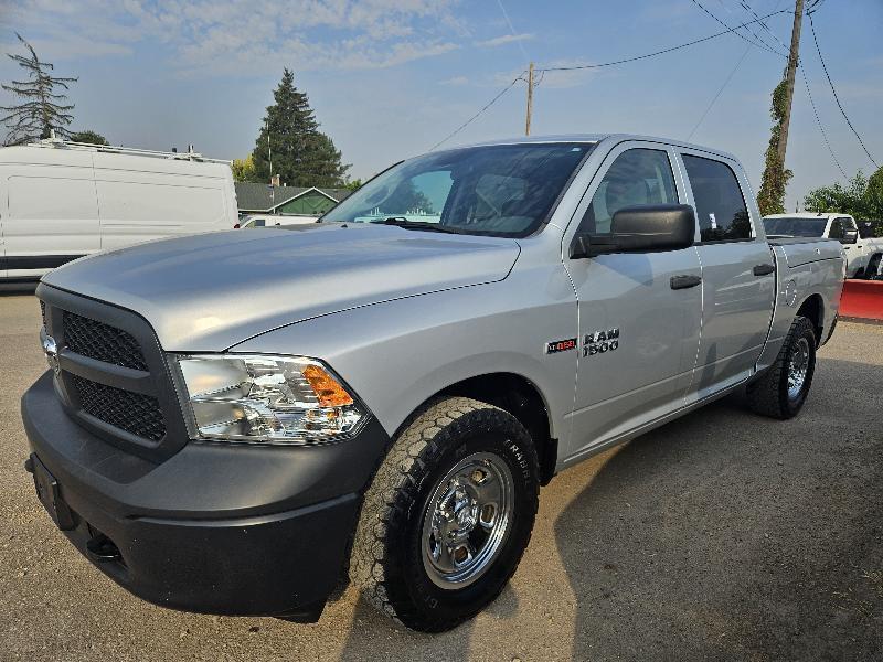 RAM 1500 Tradesman Crew Cab SWB 4WD 2017