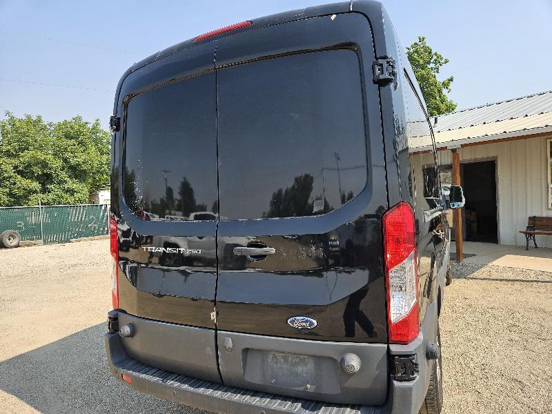 Ford Transit 250 Van Med. Roof w/Sliding Pass. 148-in. WB 2016