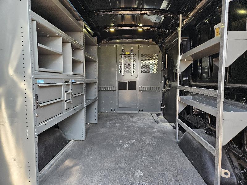 Ford Transit 250 Van Med. Roof w/Sliding Pass. 148-in. WB 2016