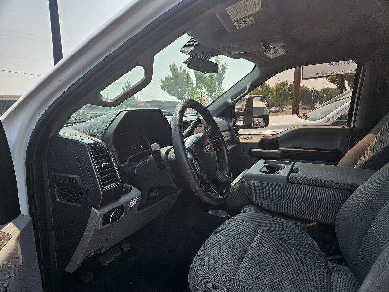 Ford F-550 Super Duty Crew Cab 4WD DRW 2021