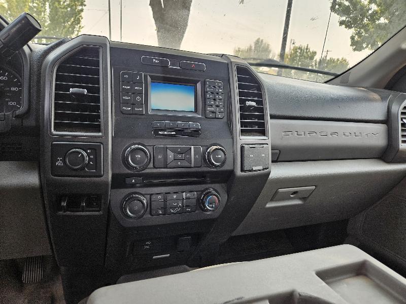 Ford F-250 SD XL SuperCab Long Bed 4WD 2018