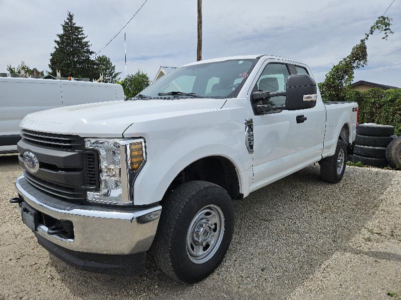 Ford F-250 SD XL SuperCab Short Bed 4WD 2018
