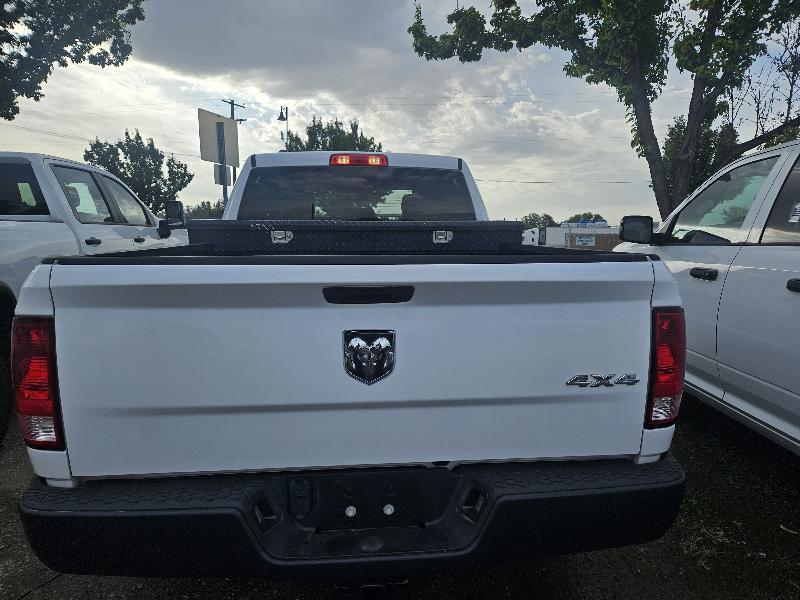 RAM 1500 Classic Tradesman Quad Cab 4WD 2020