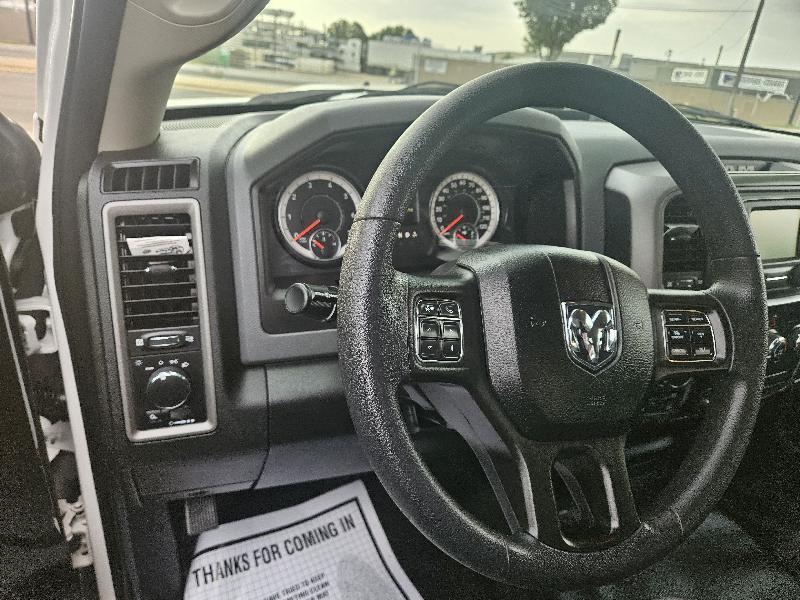 RAM 1500 Classic Tradesman Quad Cab 4WD 2020