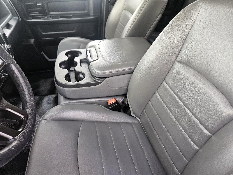 RAM 1500 Classic Tradesman Quad Cab 4WD 2020