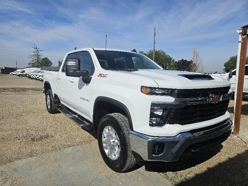 Chevrolet Silverado 2500HD LT Crew Cab Short Box 4WD 2025