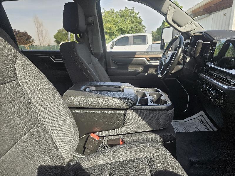 Chevrolet Silverado 2500HD LT Crew Cab Short Box 4WD 2025