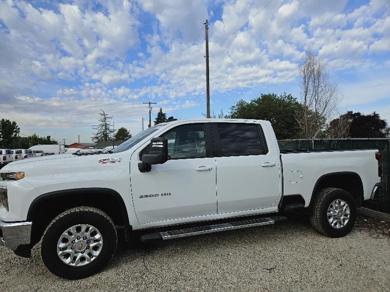 Chevrolet Silverado 2500HD LT Crew Cab Short Box 4WD 2024