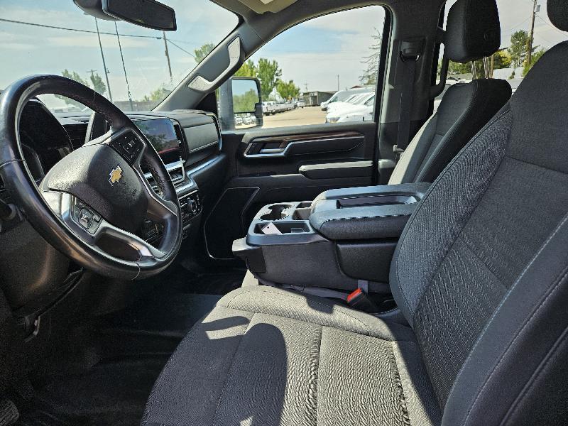 Chevrolet Silverado 2500HD LT Crew Cab Long Box 4WD 2025