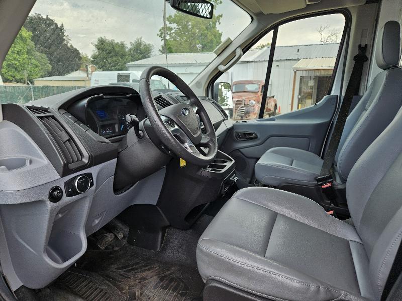 Ford Transit 350 Van Med. Roof w/Sliding Pass. 148-in. WB 2015