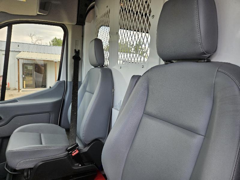 Ford Transit 350 Van Med. Roof w/Sliding Pass. 148-in. WB 2015