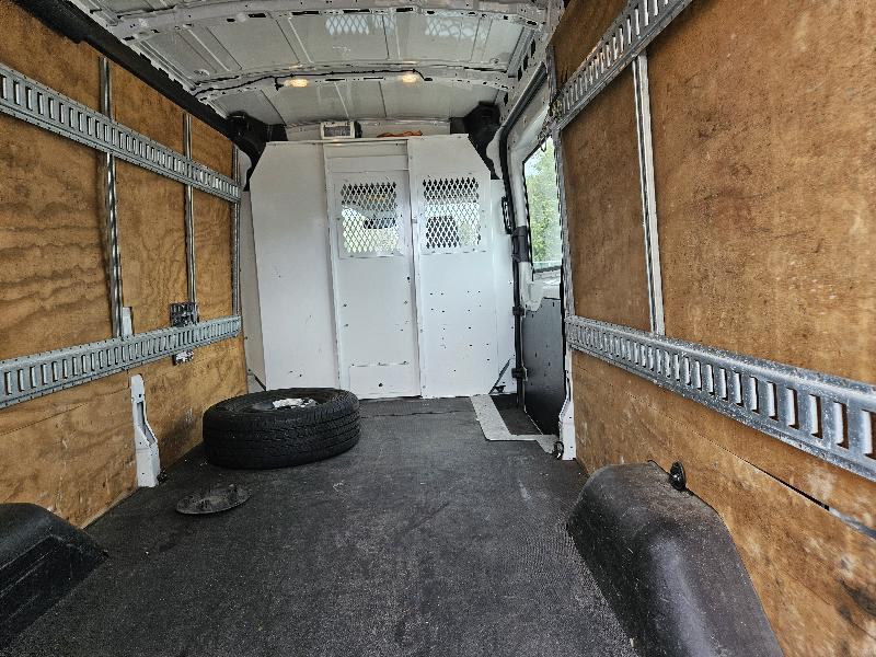 Ford Transit 350 Van Med. Roof w/Sliding Pass. 148-in. WB 2015