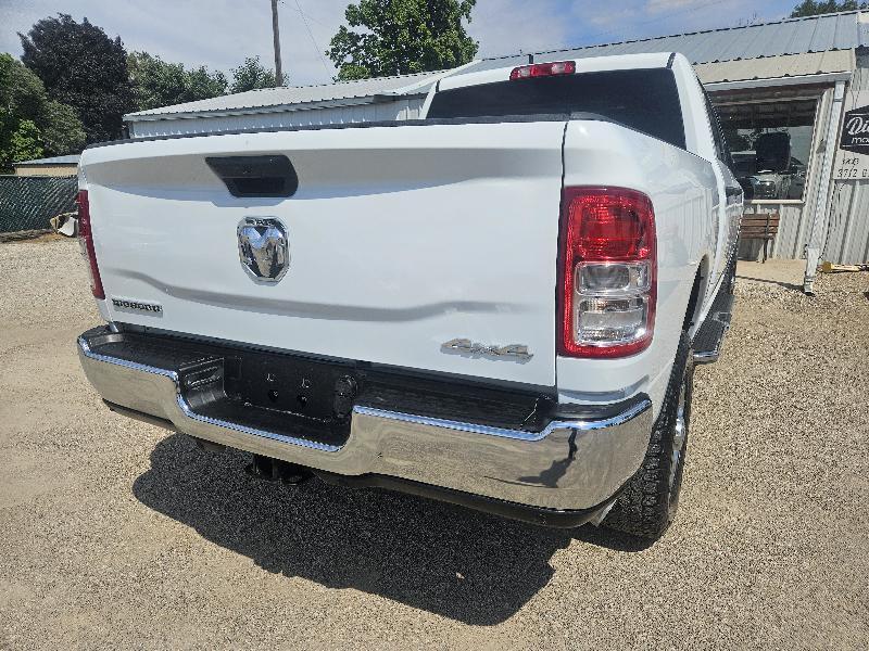 RAM 2500 Big Horn 4x4 Crew Cab 6'4" Box 2024