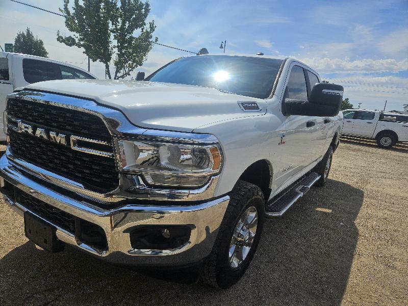 RAM 2500 Big Horn 4x4 Crew Cab 6'4" Box 2024