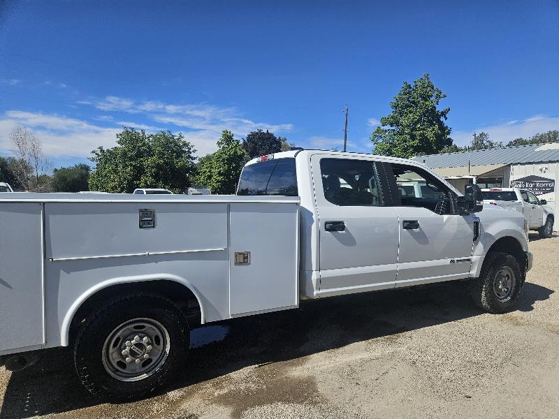 Ford F-250 SD XL Crew Cab Long Bed 4WD 2022