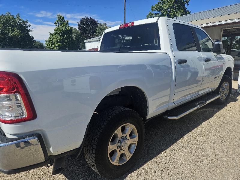RAM 2500 Big Horn 4x4 Crew Cab 6'4" Box 2024