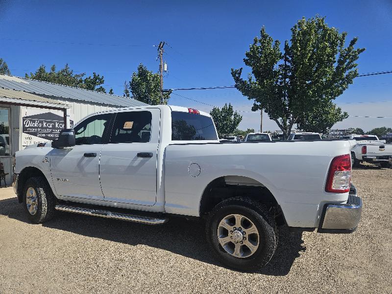 RAM 2500 Big Horn 4x4 Crew Cab 6'4" Box 2024