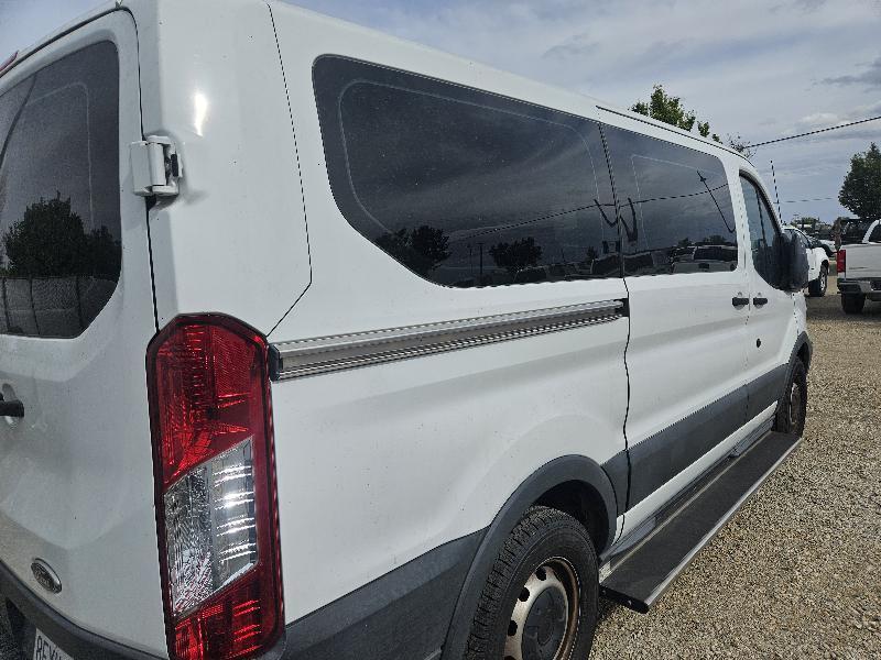 Ford Transit 150 Wagon Low Roof XL w/Sliding Pass. 130-in. WB 2018