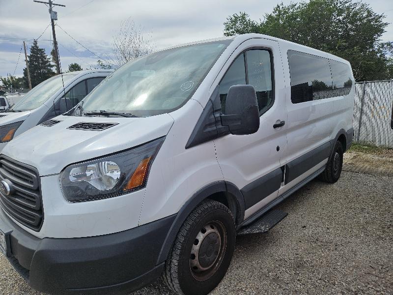 Ford Transit 150 Wagon Low Roof XL w/Sliding Pass. 130-in. WB 2018