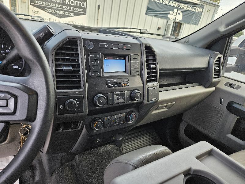 Ford F-350 SD XL Crew Cab Long Bed 4WD 2022
