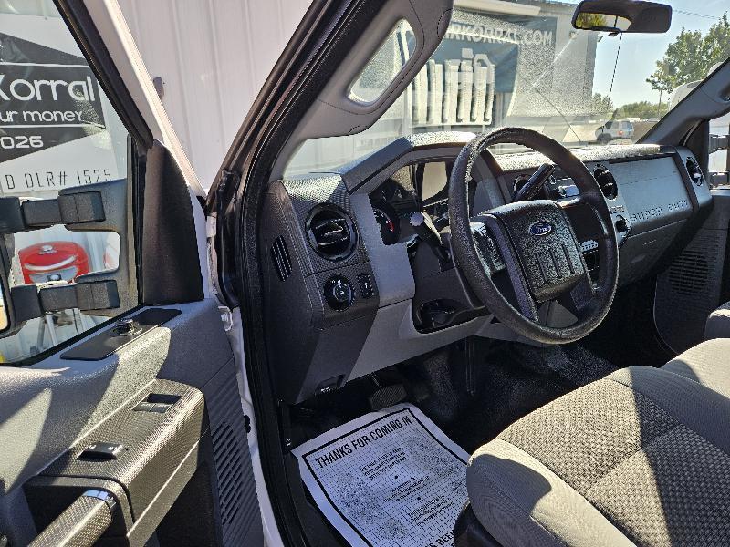 Ford F-250 SD XL SuperCab Long Bed 4WD 2015