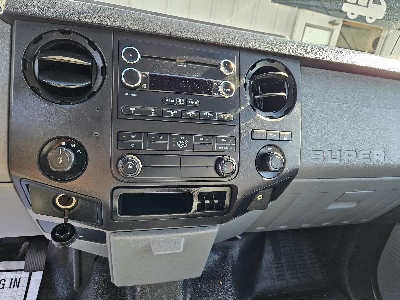 Ford F-250 SD XL SuperCab Long Bed 4WD 2015