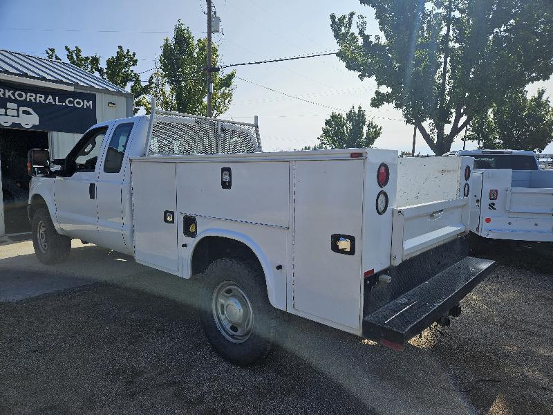Ford F-350 SD XL SuperCab Long Bed 4WD 2016