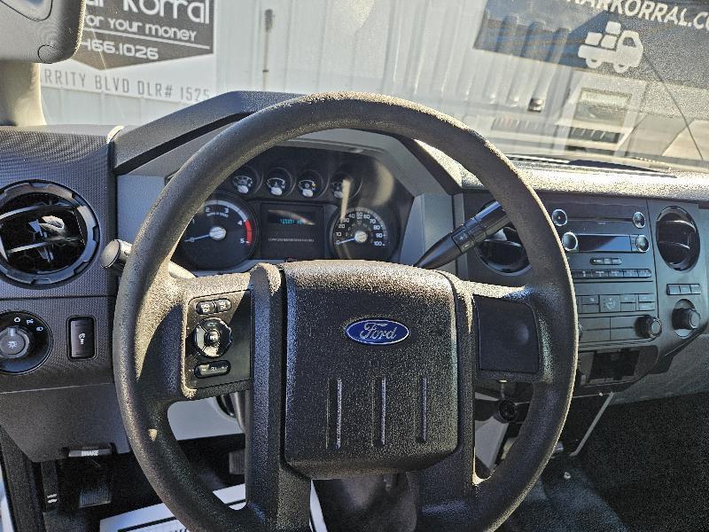 Ford F-350 SD XL SuperCab Short Bed 4WD 2015