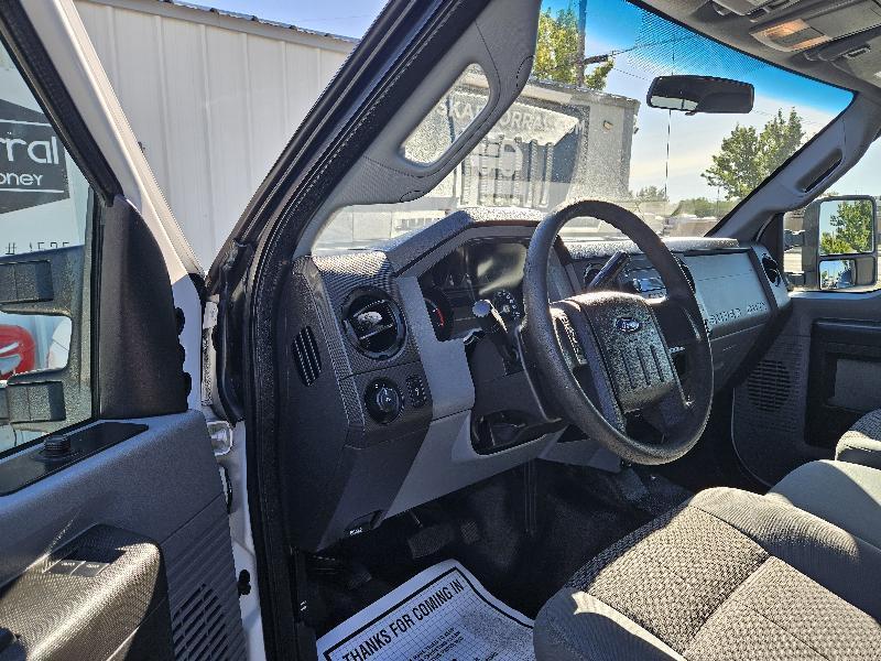 Ford F-350 SD XL SuperCab Short Bed 4WD 2015