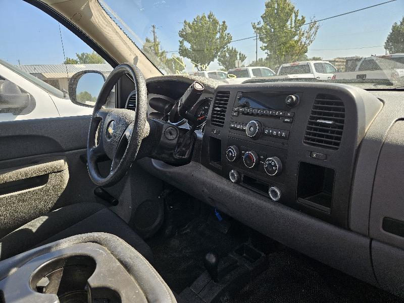 Chevrolet Silverado 2500HD Work Truck Long Box 4WD 2011