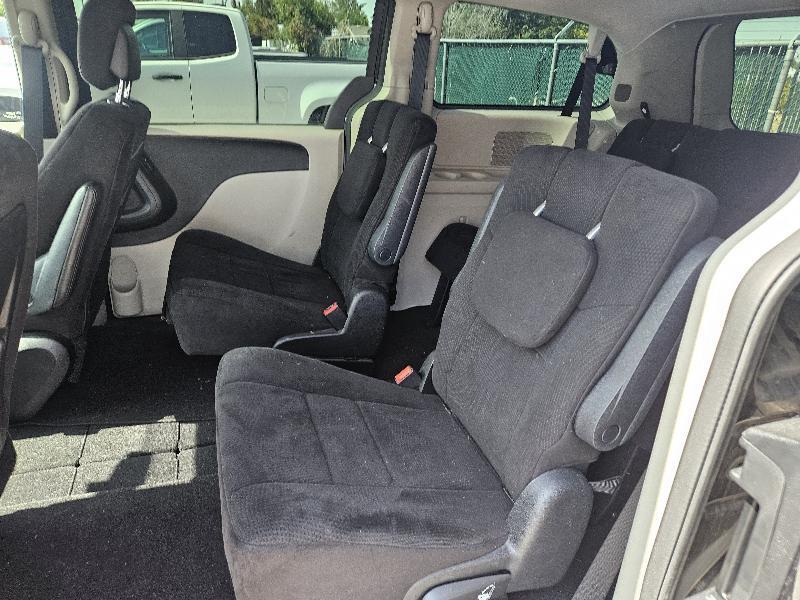 Dodge Grand Caravan Express 2011