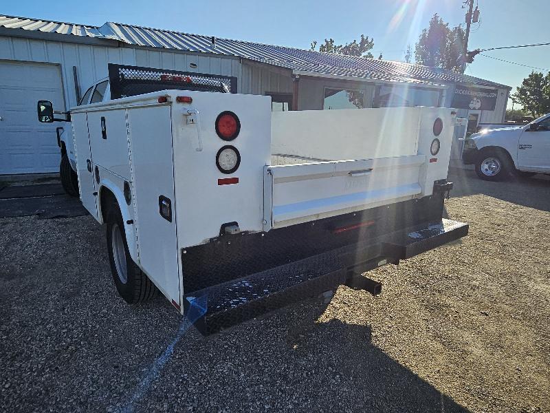 Chevrolet Silverado 3500HD Work Truck Crew Cab 4WD 2015