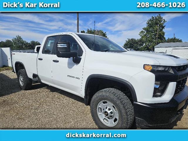 White 2022 Chevrolet Silverado 2500HD Pickup Truck Four-Wheel Drive Automatic