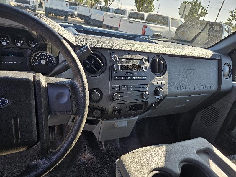 Ford F-450 SD XL Crew Cab DRW 4WD 2016