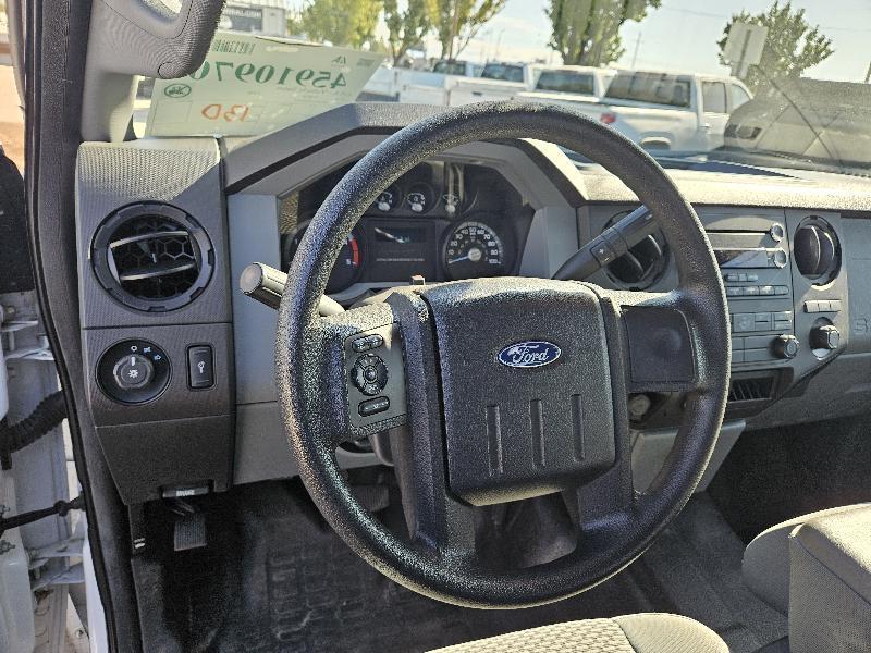 Ford F-450 SD XL Crew Cab DRW 4WD 2016