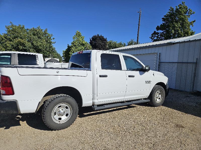 RAM 1500 Tradesman Crew Cab SWB 4WD 2018