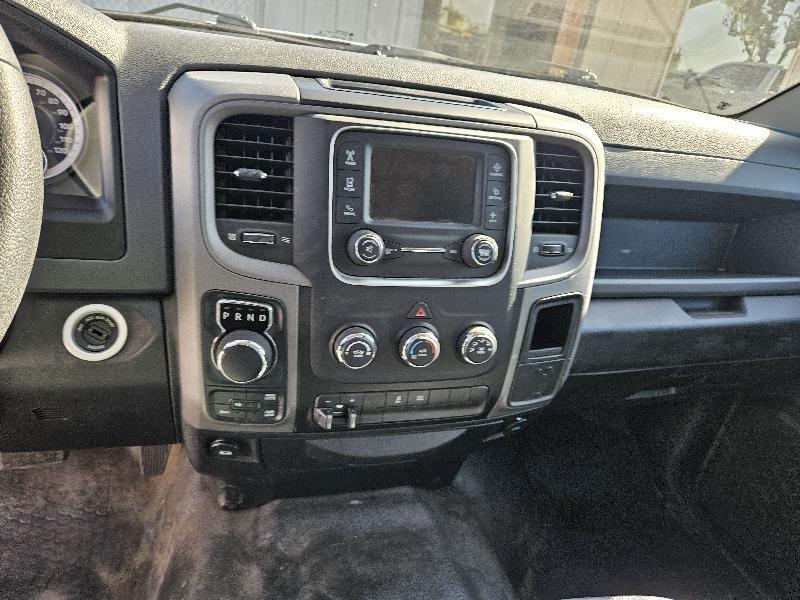 RAM 1500 Tradesman Crew Cab SWB 4WD 2018