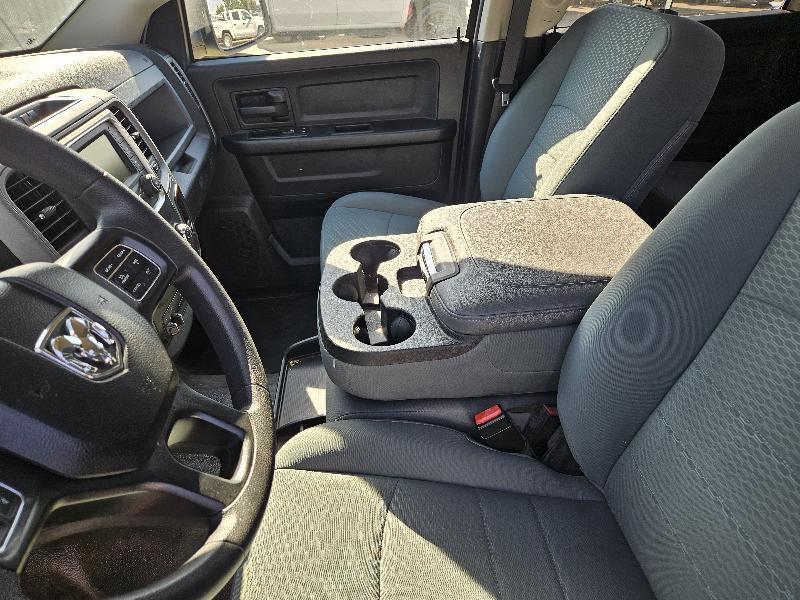 RAM 1500 Tradesman Crew Cab SWB 4WD 2018