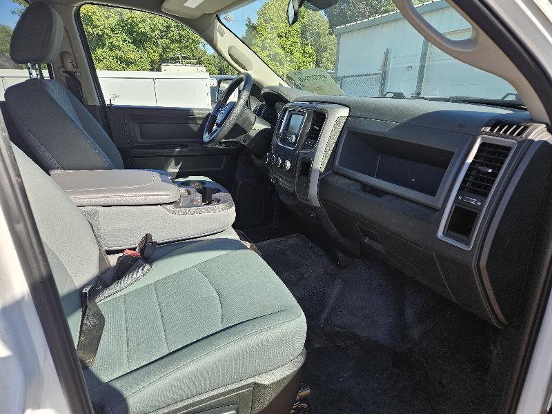 RAM 1500 Tradesman Crew Cab SWB 4WD 2018